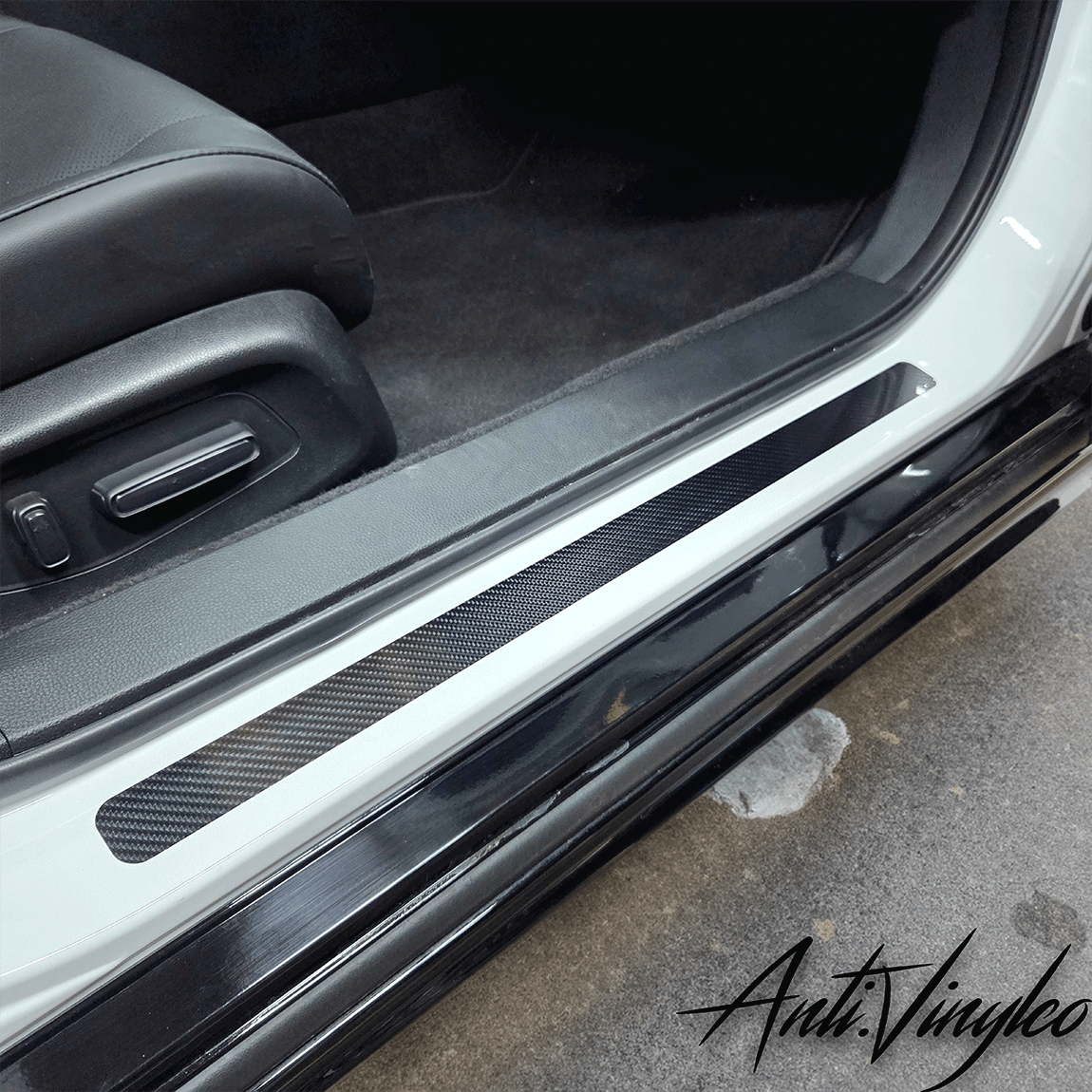 Custom vinyl door sills for 2023+ Honda Accord, featuring stylish carbon fiber design.